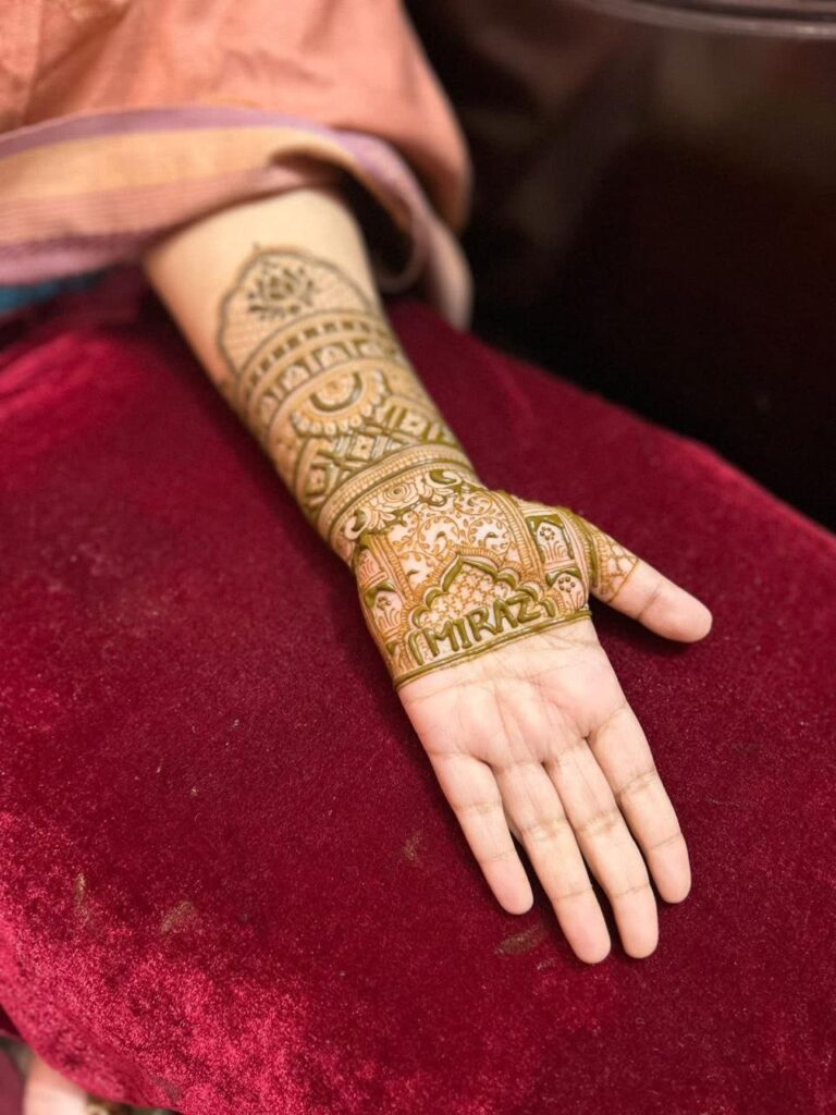 BRIDAL MEHNDI ARTIST IN AGRA 
