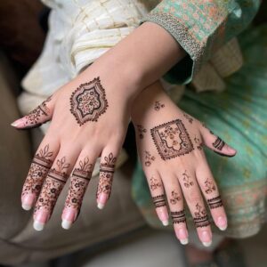 back hand arevian design