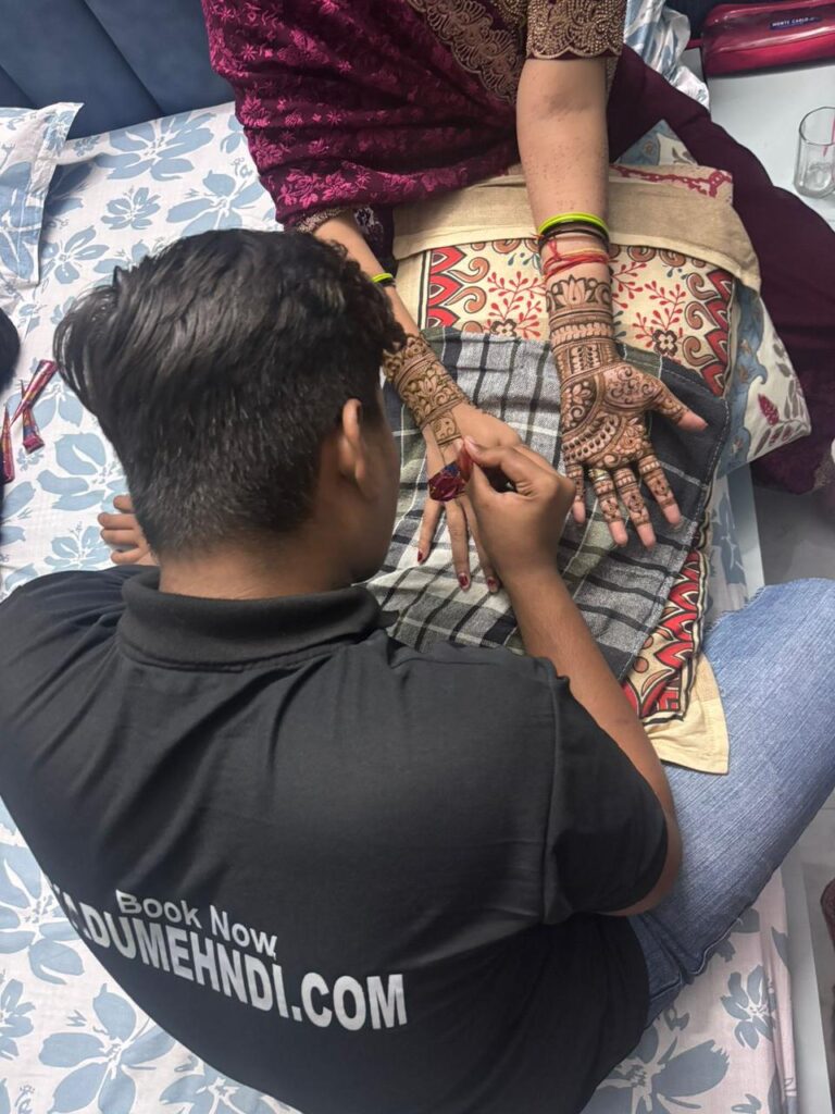 Best Mehndi Artist in Firozabad – Book Trusted Mehndi Designers Online | Yadumehndi.com 3 mehndi artist in firozabad